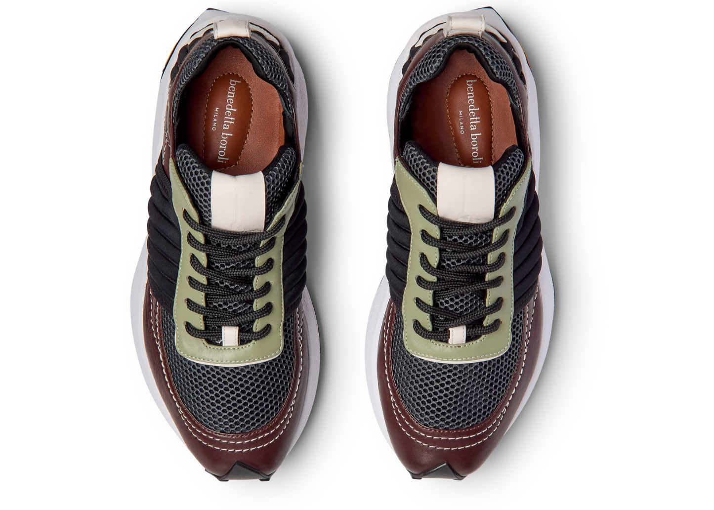 스니커즈 Uri Moka