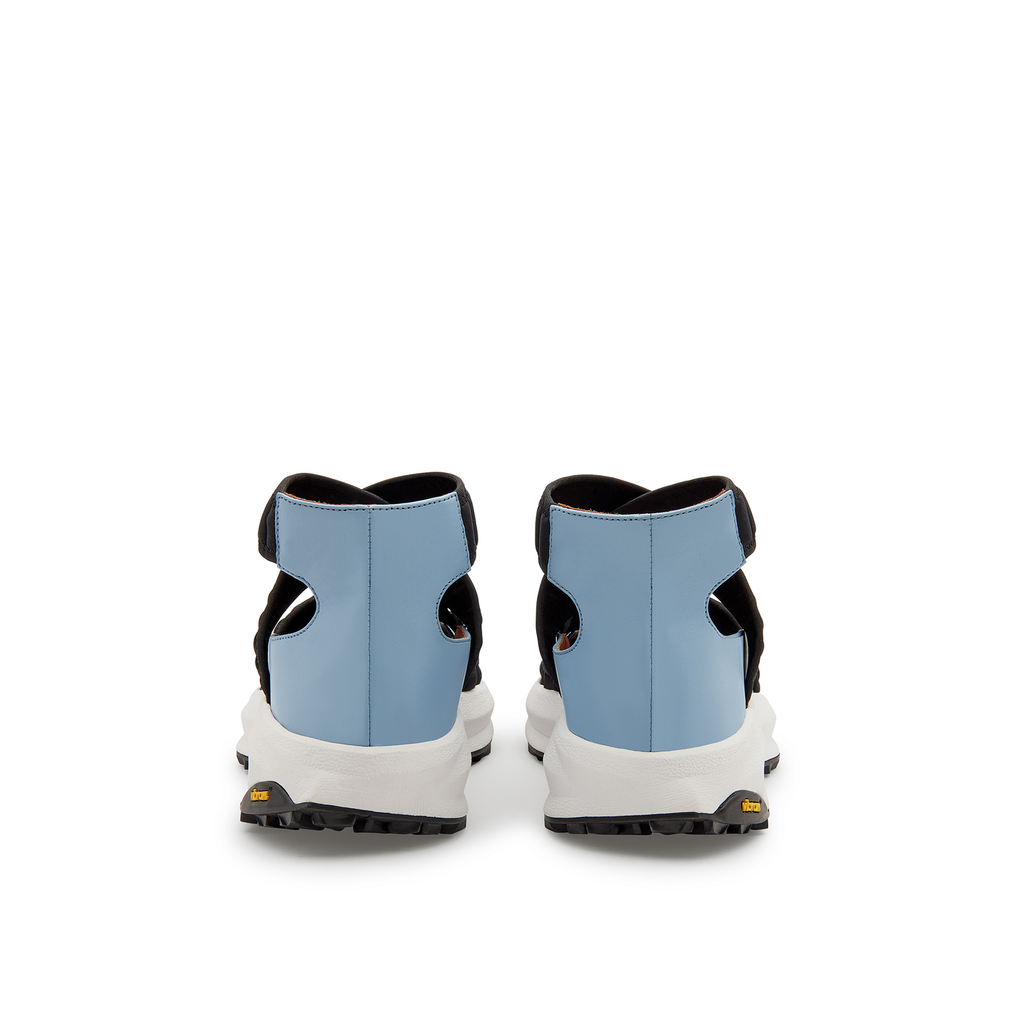 스니커즈 브레라 풀