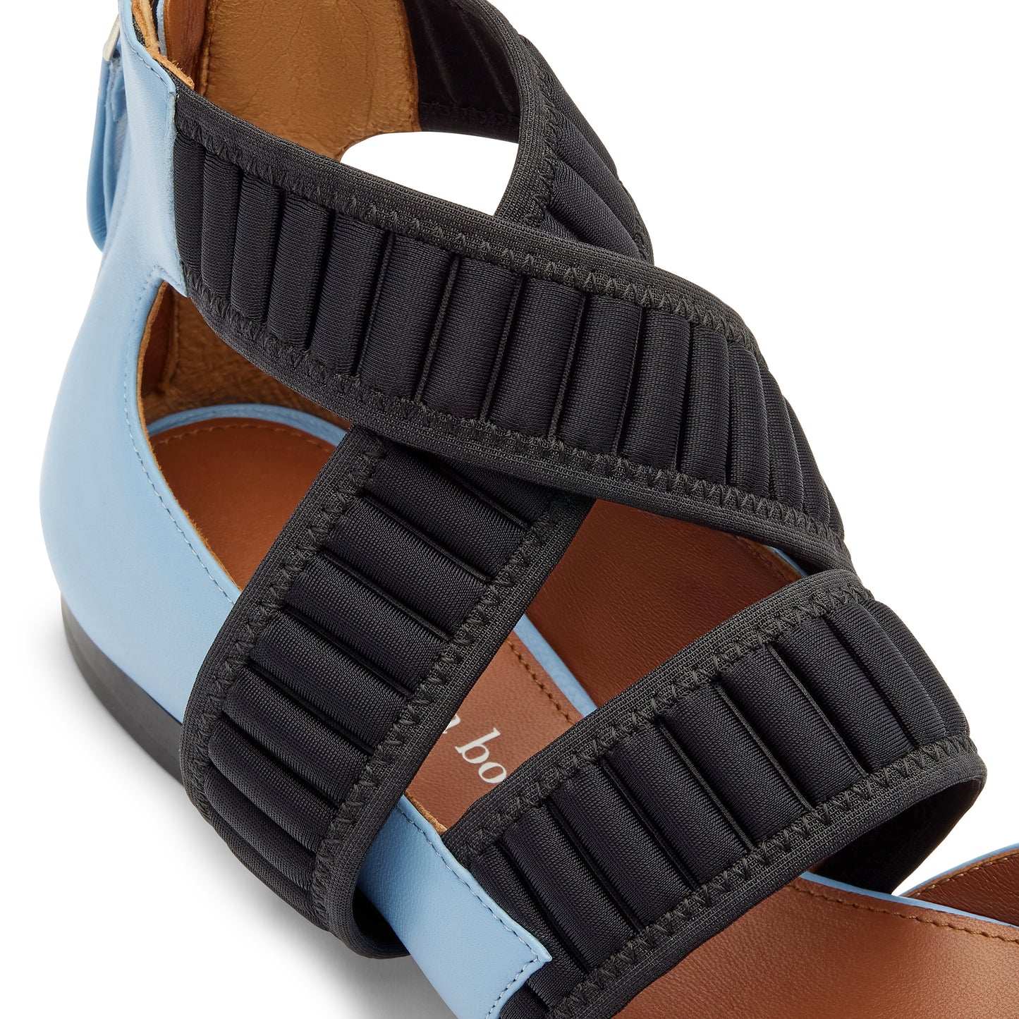 발레리나 카도르나 풀