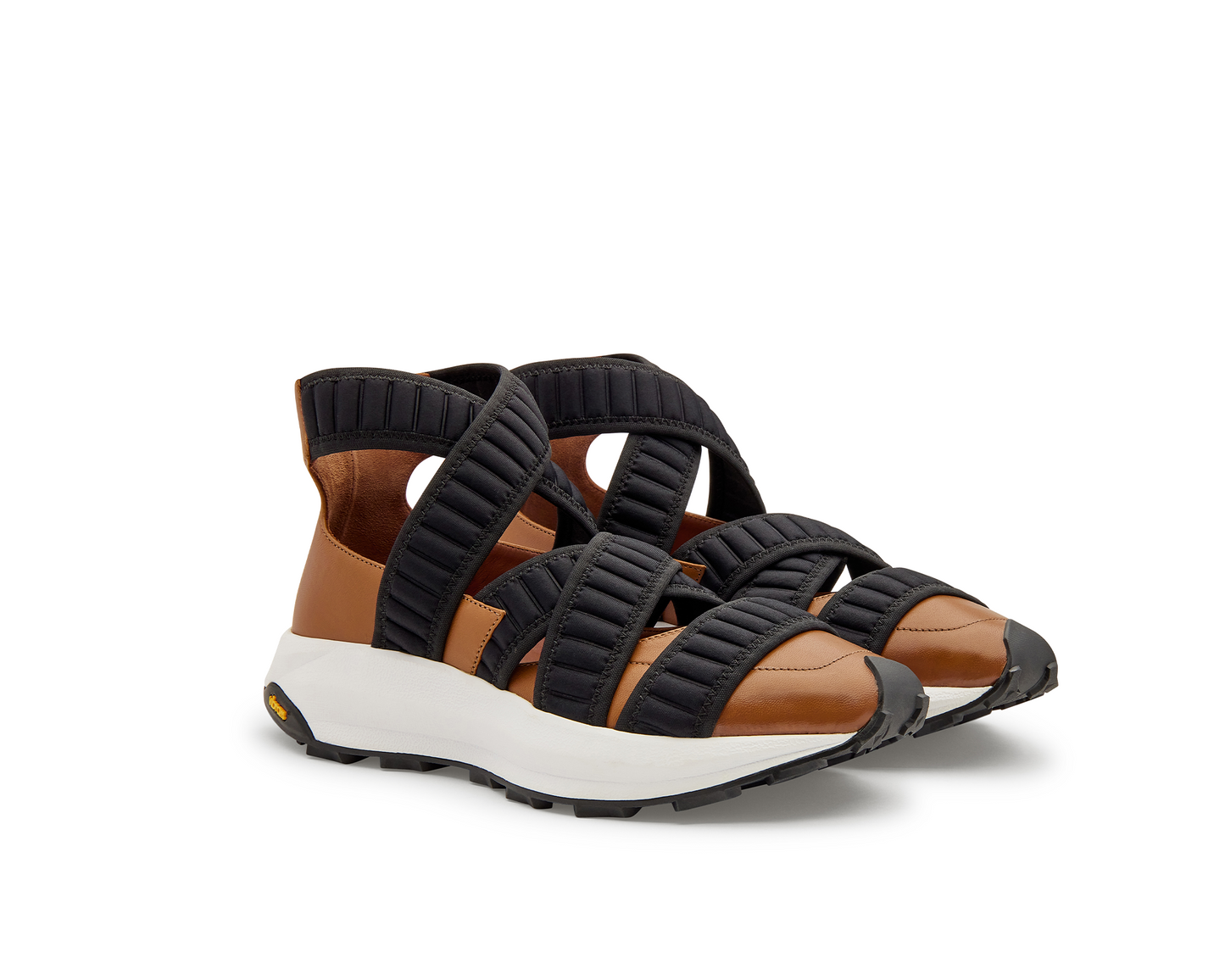 스니커즈 브레라 헤이즐넛