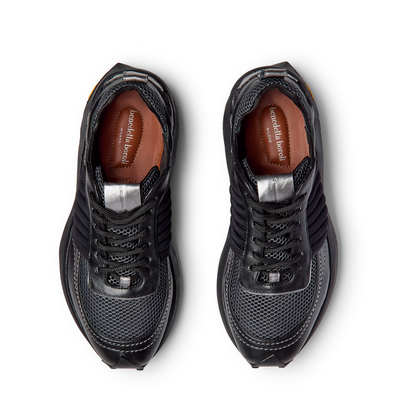 Uri All Black Sneaker