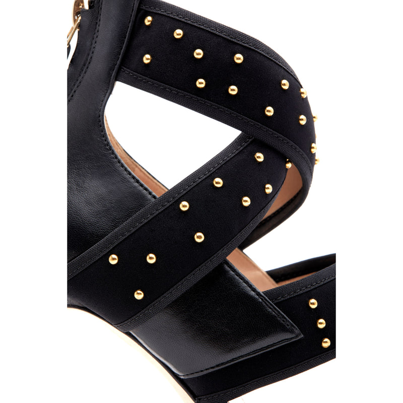 Pump Sforza Black with Studs